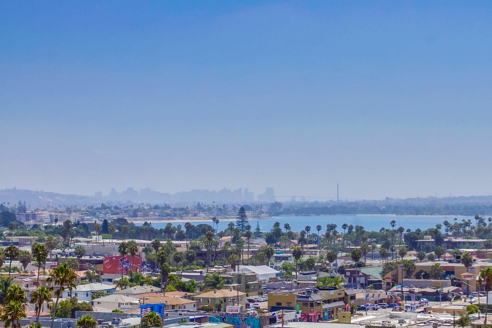 Virtual tour photo 6 of 45 for 4767 Ocean Blvd UNIT 1010