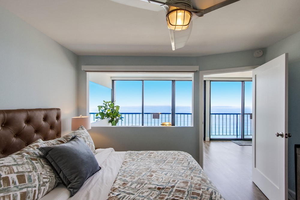 Virtual tour photo 28 of 45 for 4767 Ocean Blvd UNIT 1010
