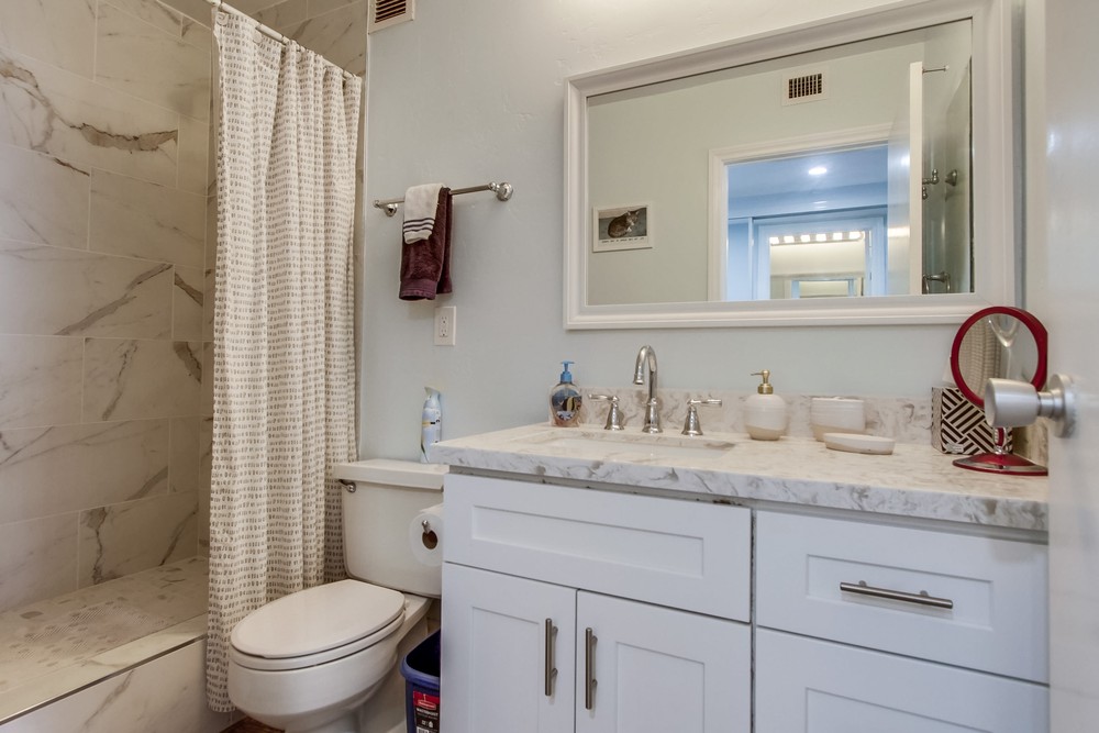 Virtual tour photo 31 of 45 for 4767 Ocean Blvd UNIT 1010