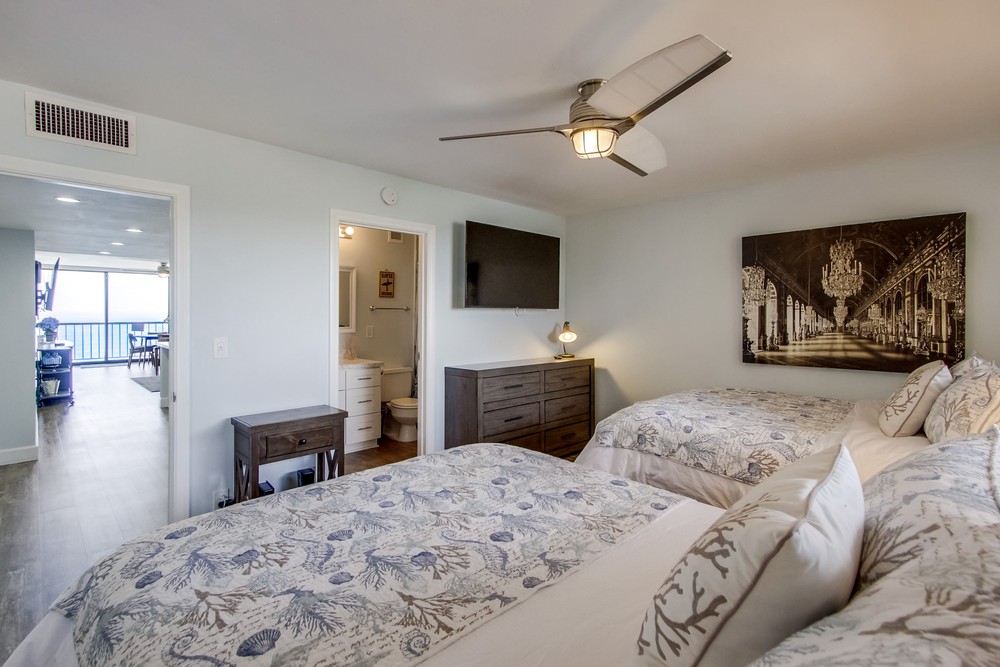 Virtual tour photo 33 of 45 for 4767 Ocean Blvd UNIT 1010