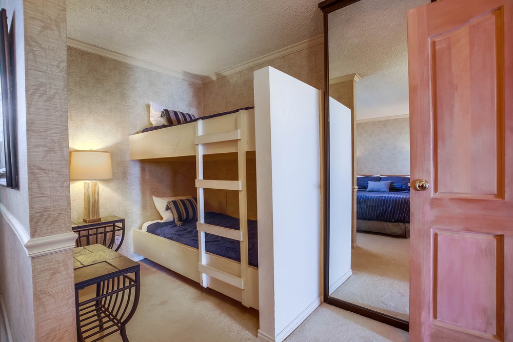 Virtual tour photo 22 of 27 for 4767 Ocean Blvd UNIT 102