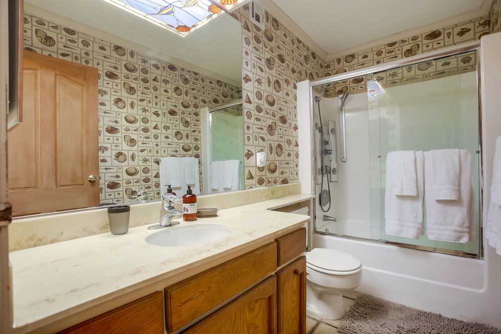 Virtual tour photo 23 of 27 for 4767 Ocean Blvd UNIT 102