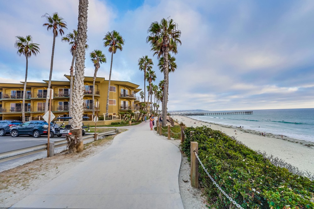 Virtual tour photo 5 of 75 for 4767 Ocean Blvd UNIT 303