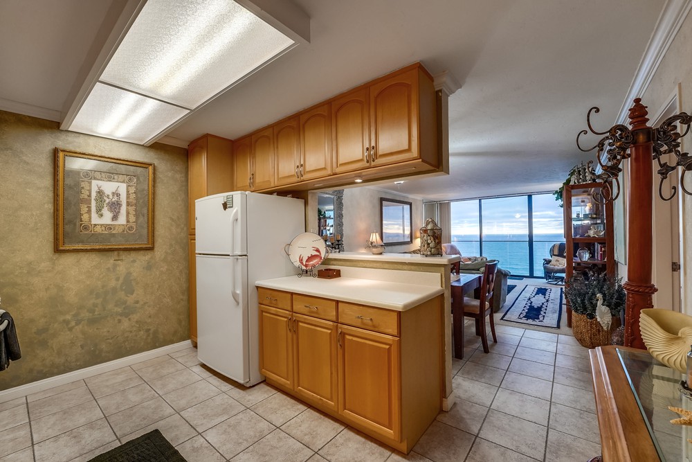 Virtual tour photo 9 of 75 for 4767 Ocean Blvd UNIT 303