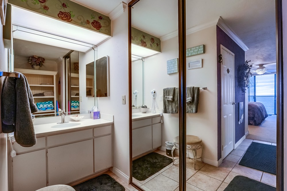 Virtual tour photo 40 of 75 for 4767 Ocean Blvd UNIT 303