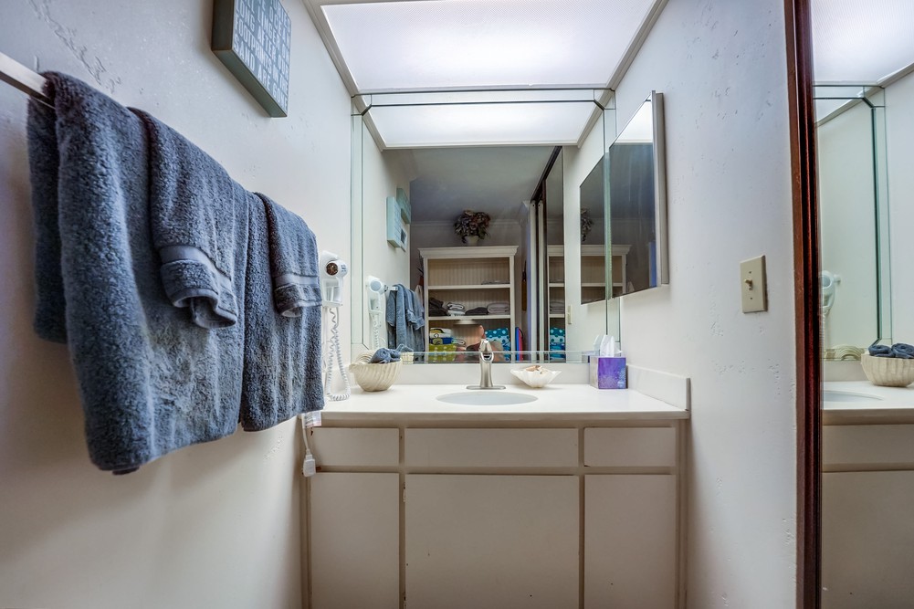 Virtual tour photo 41 of 75 for 4767 Ocean Blvd UNIT 303
