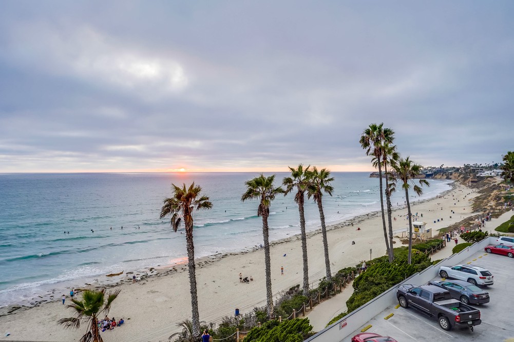 Virtual tour photo 50 of 75 for 4767 Ocean Blvd UNIT 303