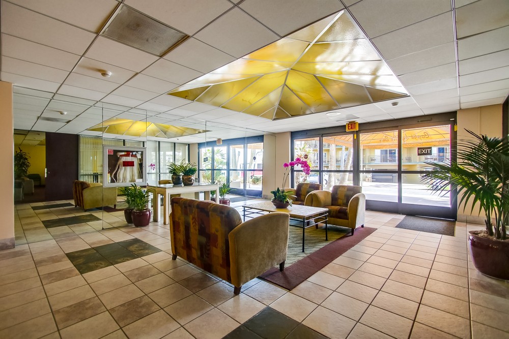 Virtual tour photo 9 of 61 for 4767 Ocean Blvd Unit #412