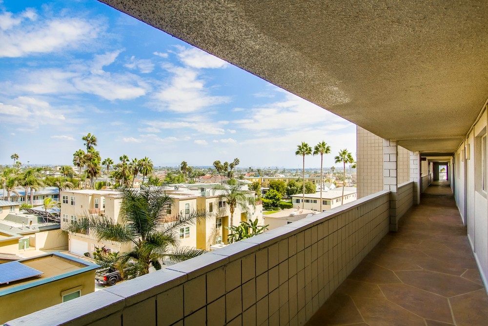 Virtual tour photo 10 of 61 for 4767 Ocean Blvd Unit #412