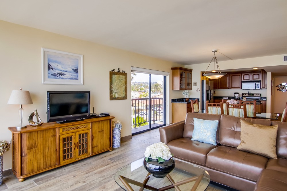 Virtual tour photo 19 of 61 for 4767 Ocean Blvd Unit #412
