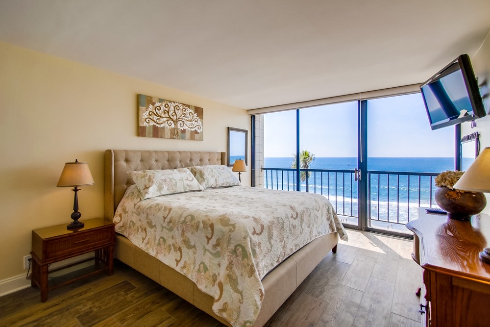 Virtual tour photo 31 of 61 for 4767 Ocean Blvd Unit #412