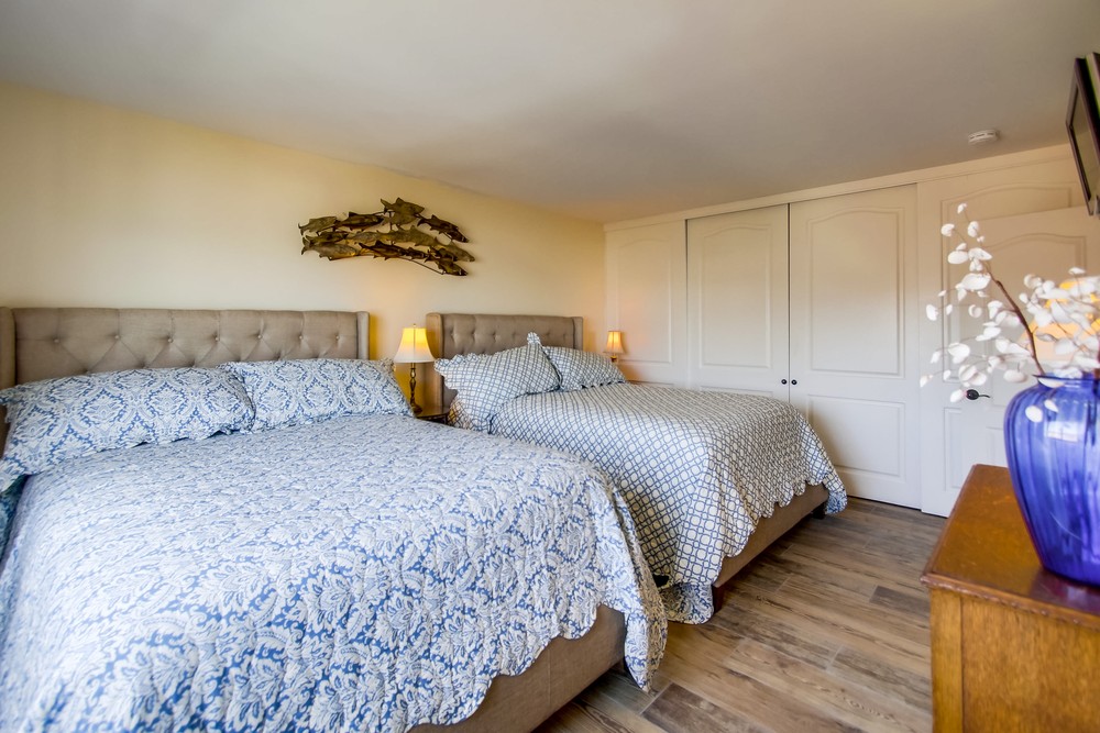 Virtual tour photo 47 of 61 for 4767 Ocean Blvd Unit #412