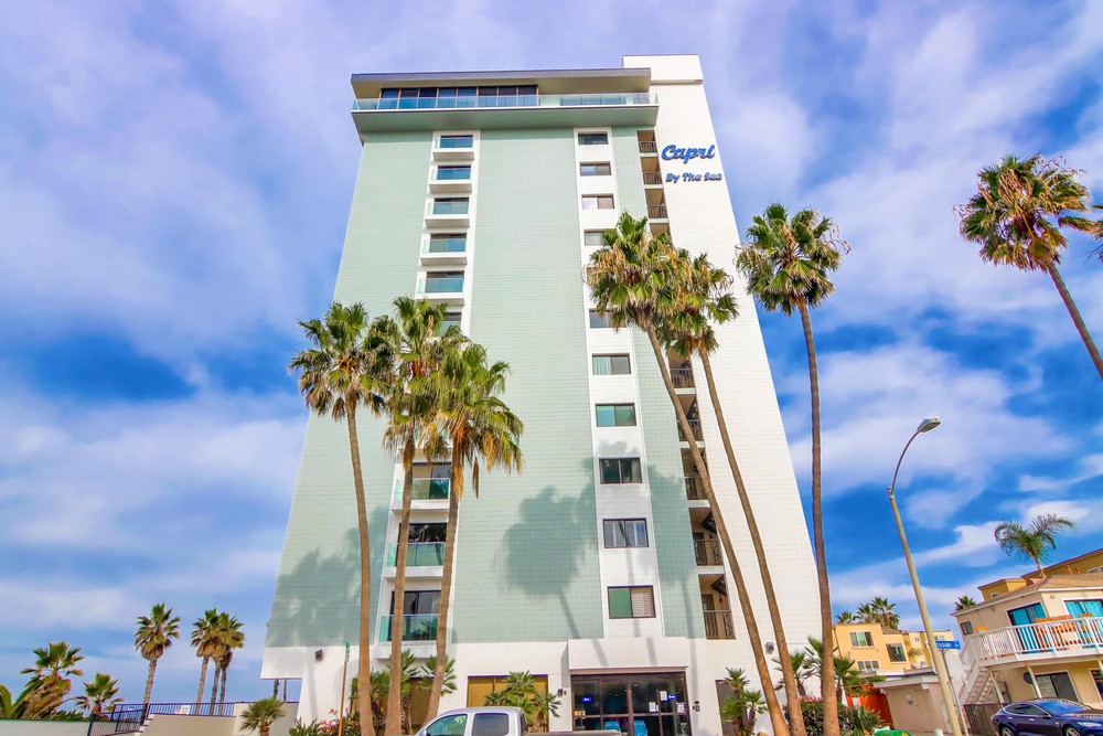 Virtual tour photo 1 of 56 for 4767 Ocean Blvd UNIT 512