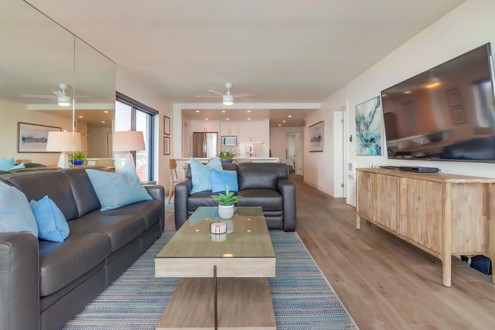 Virtual tour photo 11 of 56 for 4767 Ocean Blvd UNIT 512