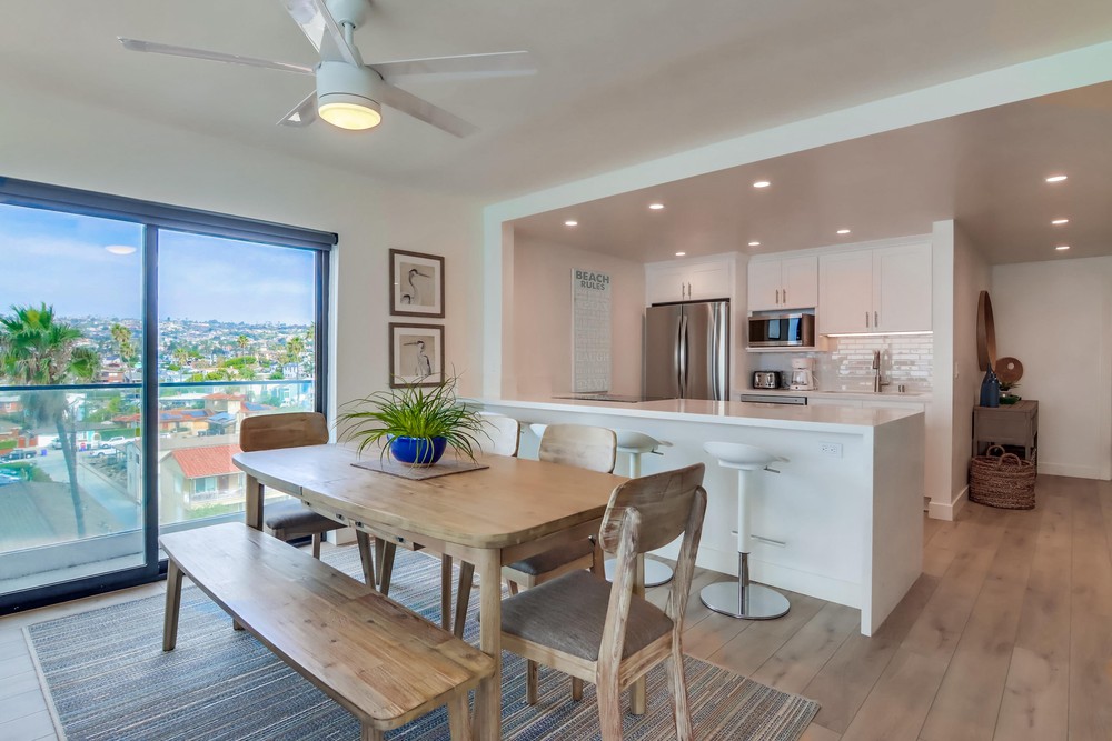Virtual tour photo 21 of 56 for 4767 Ocean Blvd UNIT 512