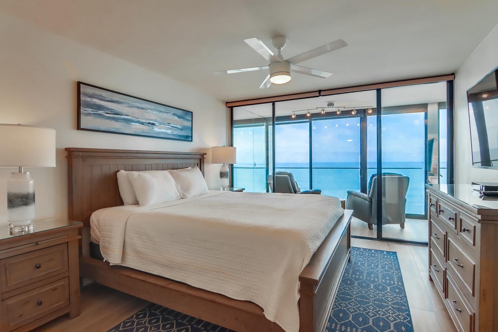 Virtual tour photo 33 of 56 for 4767 Ocean Blvd UNIT 512