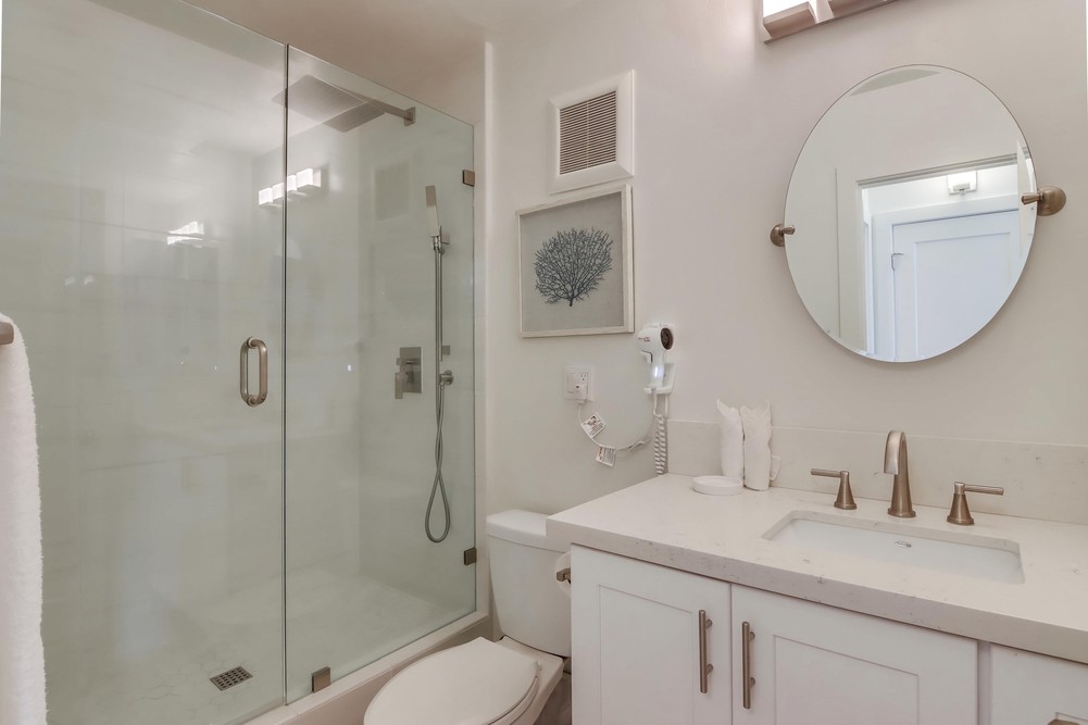 Virtual tour photo 38 of 56 for 4767 Ocean Blvd UNIT 512