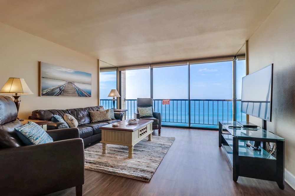 Virtual tour photo 5 of 43 for 4767 Ocean Blvd UNIT 909
