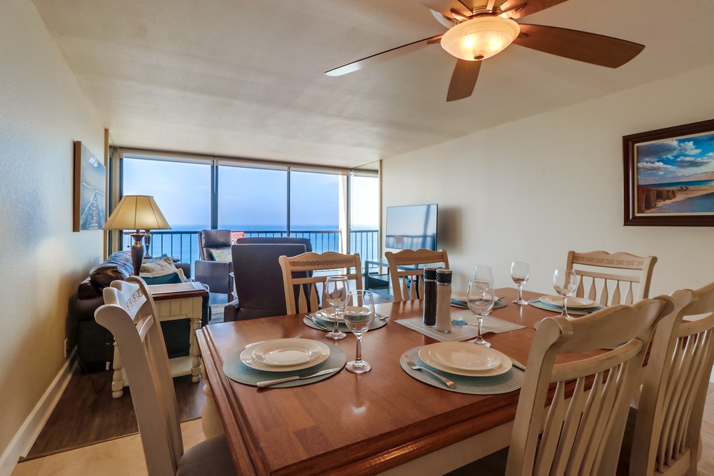 Virtual tour photo 11 of 43 for 4767 Ocean Blvd UNIT 909