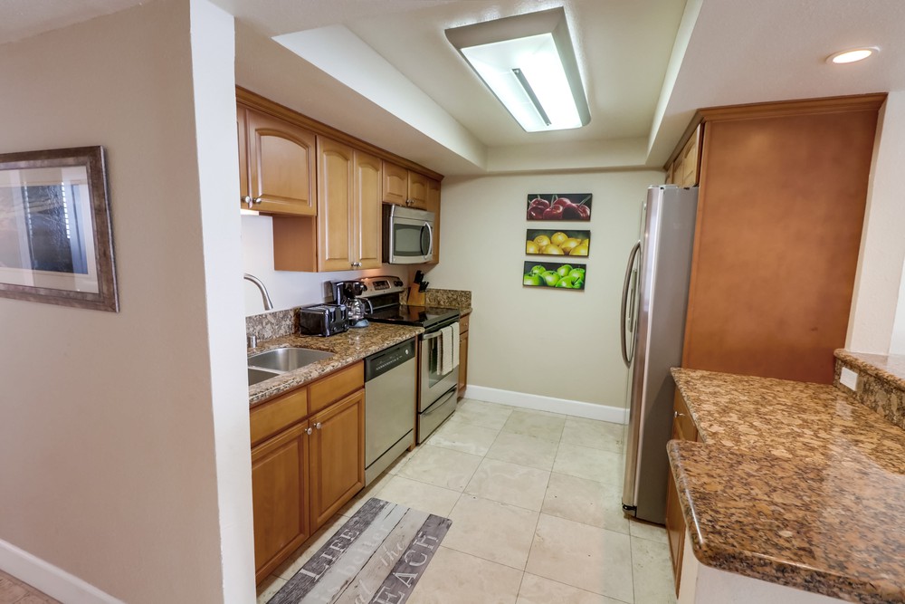 Virtual tour photo 13 of 43 for 4767 Ocean Blvd UNIT 909