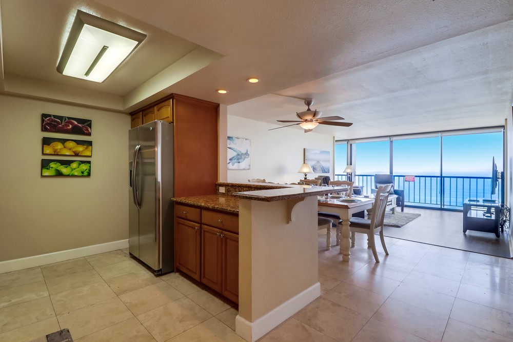 Virtual tour photo 16 of 43 for 4767 Ocean Blvd UNIT 909
