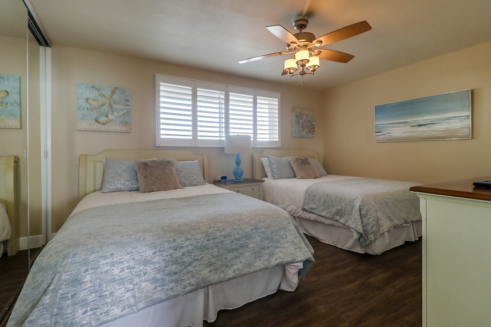 Virtual tour photo 20 of 43 for 4767 Ocean Blvd UNIT 909