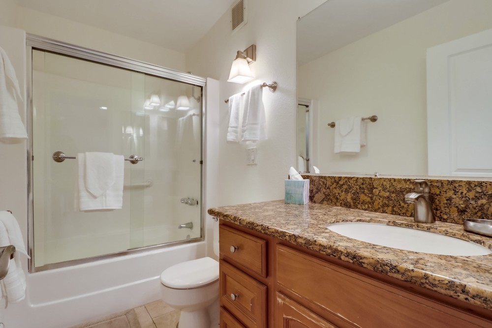 Virtual tour photo 23 of 43 for 4767 Ocean Blvd UNIT 909