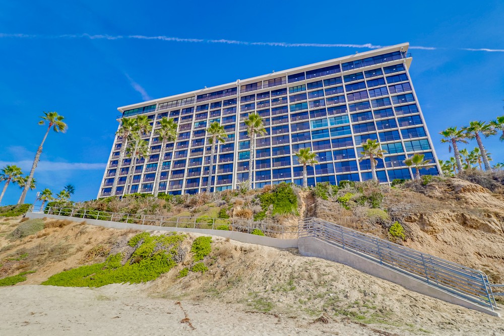 Virtual tour photo 41 of 43 for 4767 Ocean Blvd UNIT 909