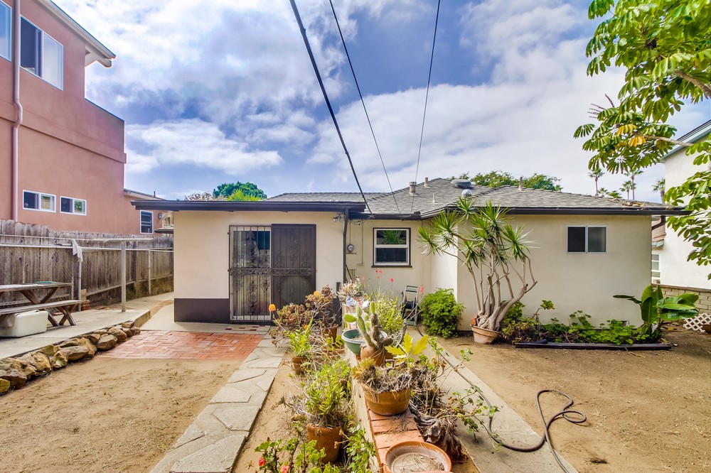 Virtual tour photo 33 of 45 for 4768 Del Mar Avenue