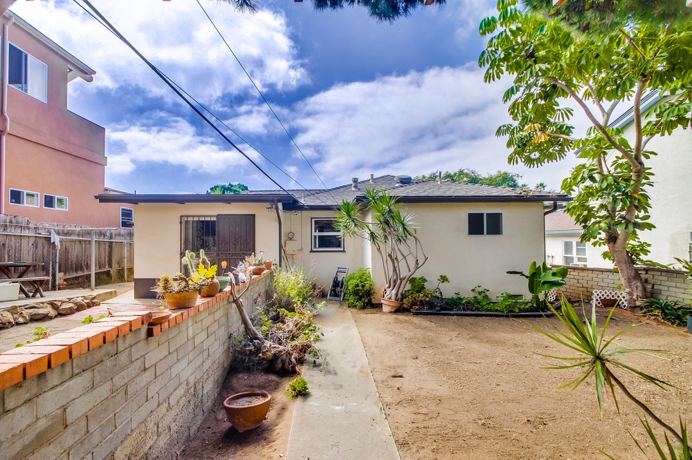 Virtual tour photo 34 of 45 for 4768 Del Mar Avenue