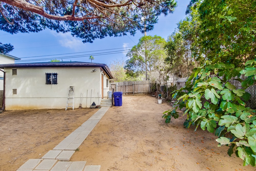 Virtual tour photo 40 of 45 for 4768 Del Mar Avenue