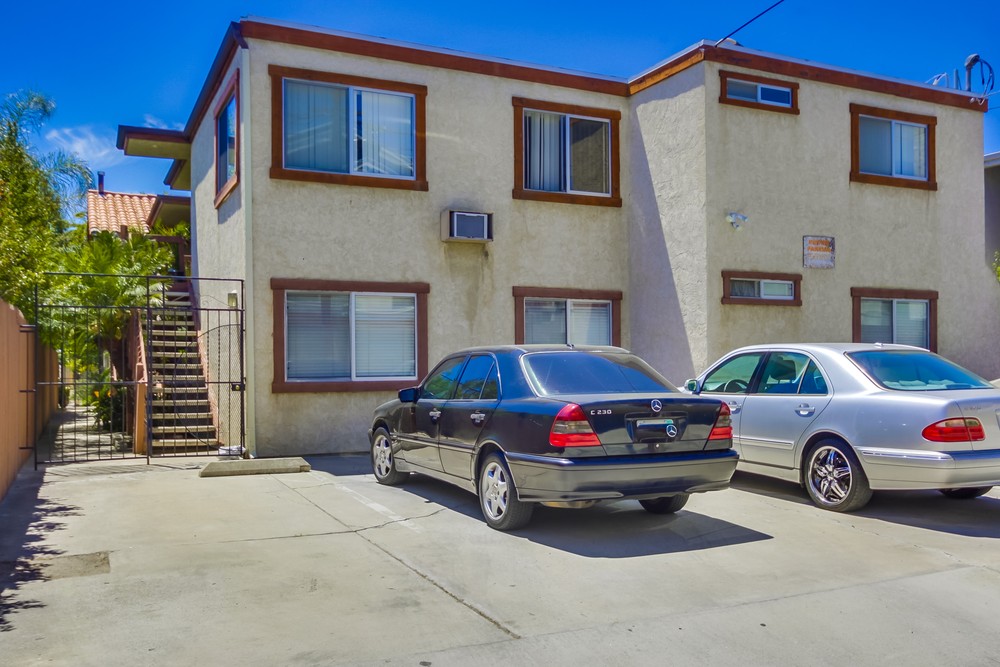 Virtual tour photo 25 of 31 for 4769 Hawley Blvd