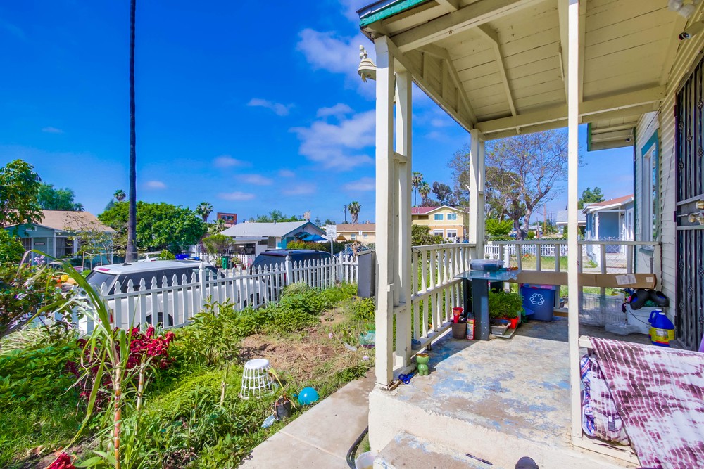 Virtual tour photo 6 of 40 for 4770 Dwight St