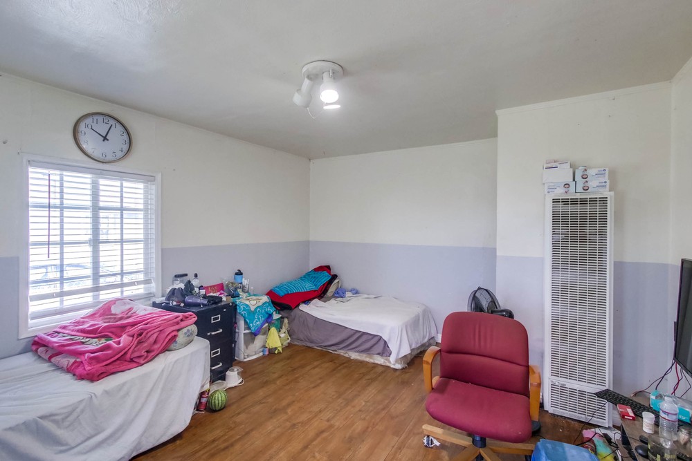 Virtual tour photo 8 of 40 for 4770 Dwight St