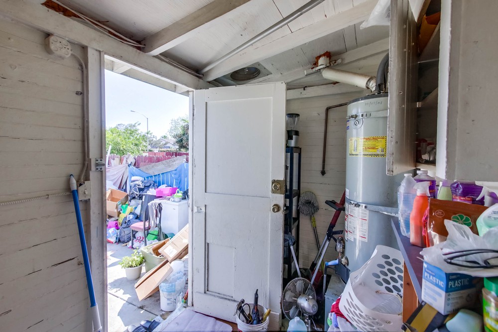 Virtual tour photo 20 of 40 for 4770 Dwight St