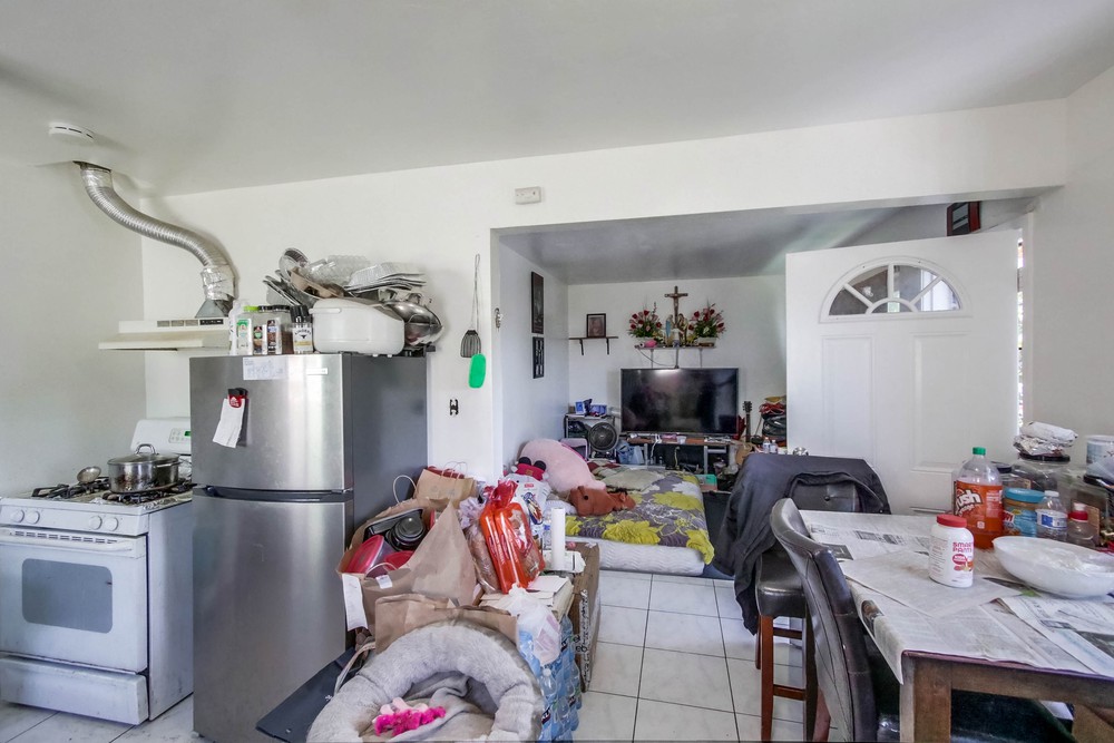 Virtual tour photo 27 of 40 for 4770 Dwight St