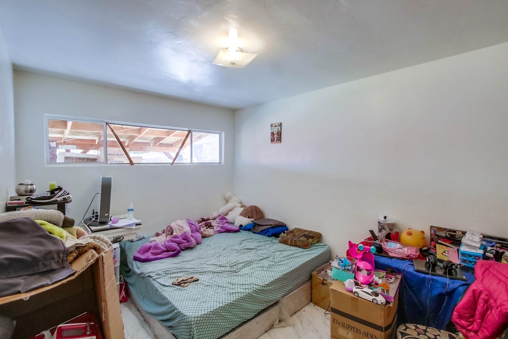 Virtual tour photo 30 of 40 for 4770 Dwight St