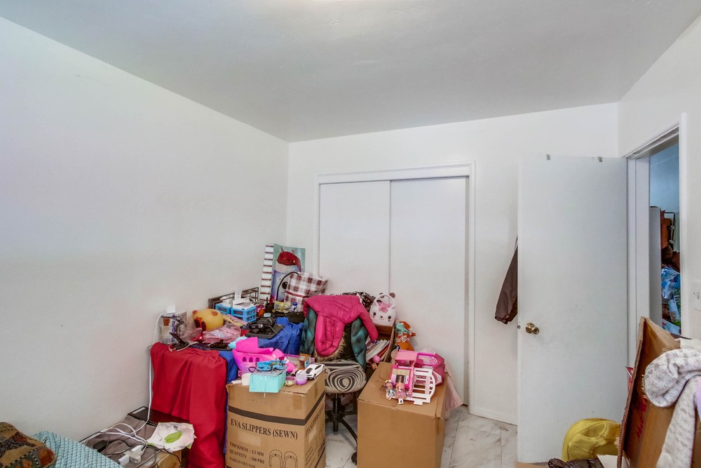 Virtual tour photo 31 of 40 for 4770 Dwight St
