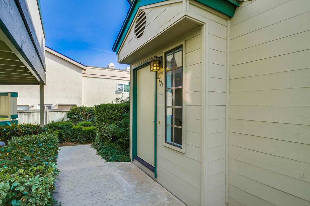 Virtual tour photo 5 of 45 for 4771 Lamont St