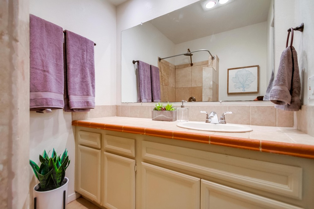 Virtual tour photo 37 of 45 for 4771 Lamont St