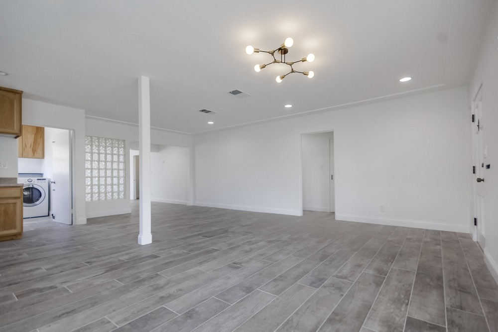 Virtual tour photo 13 of 45 for 4772 Aragon Dr