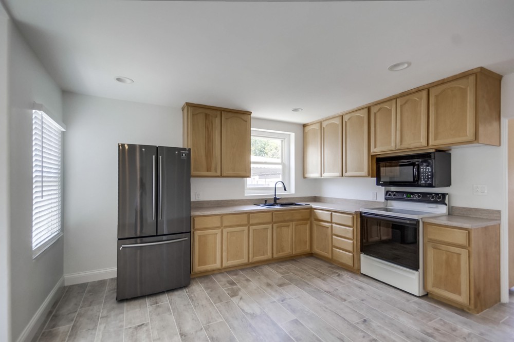Virtual tour photo 16 of 45 for 4772 Aragon Dr