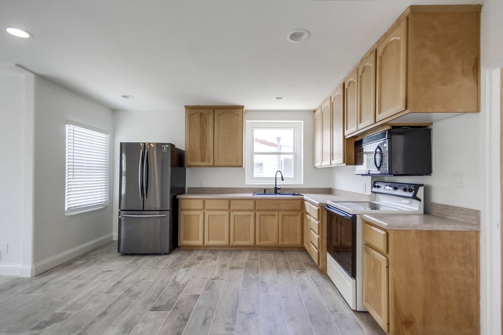 Virtual tour photo 17 of 45 for 4772 Aragon Dr