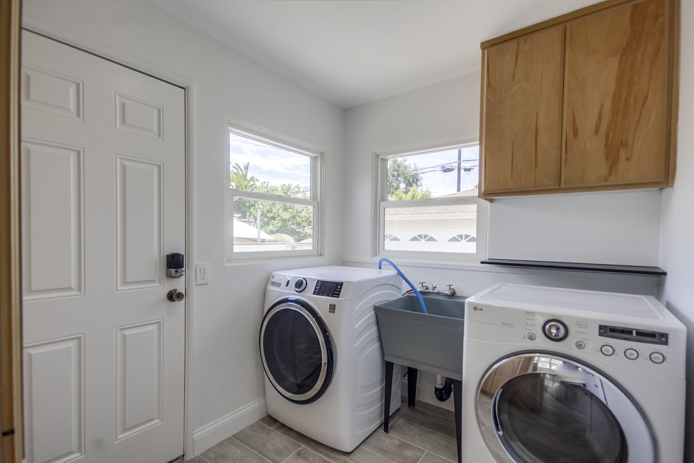 Virtual tour photo 19 of 45 for 4772 Aragon Dr