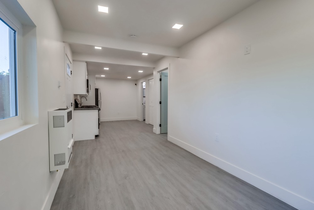 Virtual tour photo 8 of 25 for 4774 W Point Loma Blvd