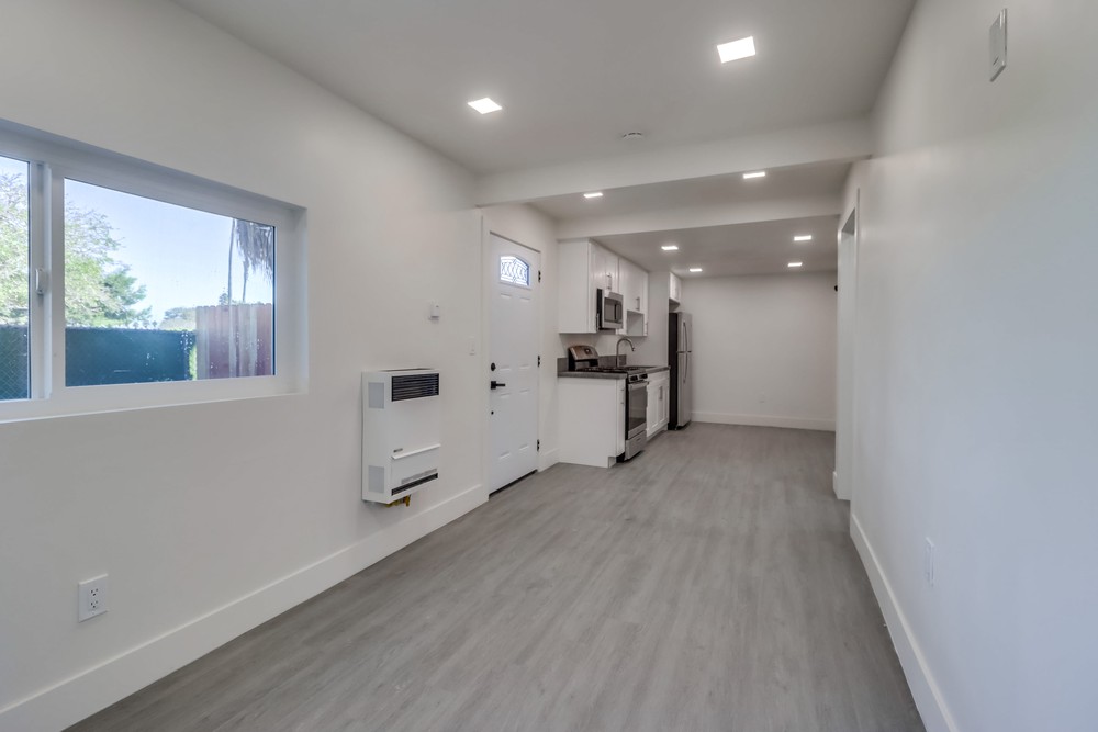 Virtual tour photo 9 of 25 for 4774 W Point Loma Blvd