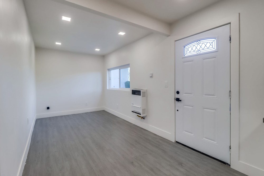 Virtual tour photo 10 of 25 for 4774 W Point Loma Blvd