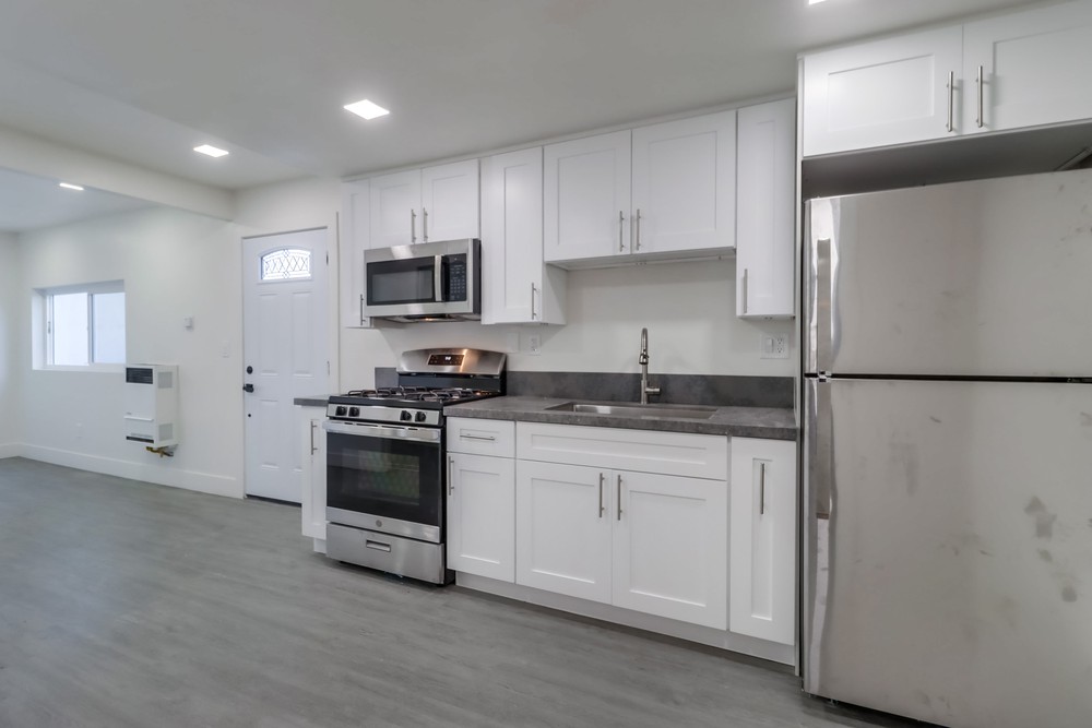 Virtual tour photo 14 of 25 for 4774 W Point Loma Blvd