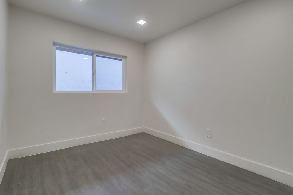 Virtual tour photo 15 of 25 for 4774 W Point Loma Blvd