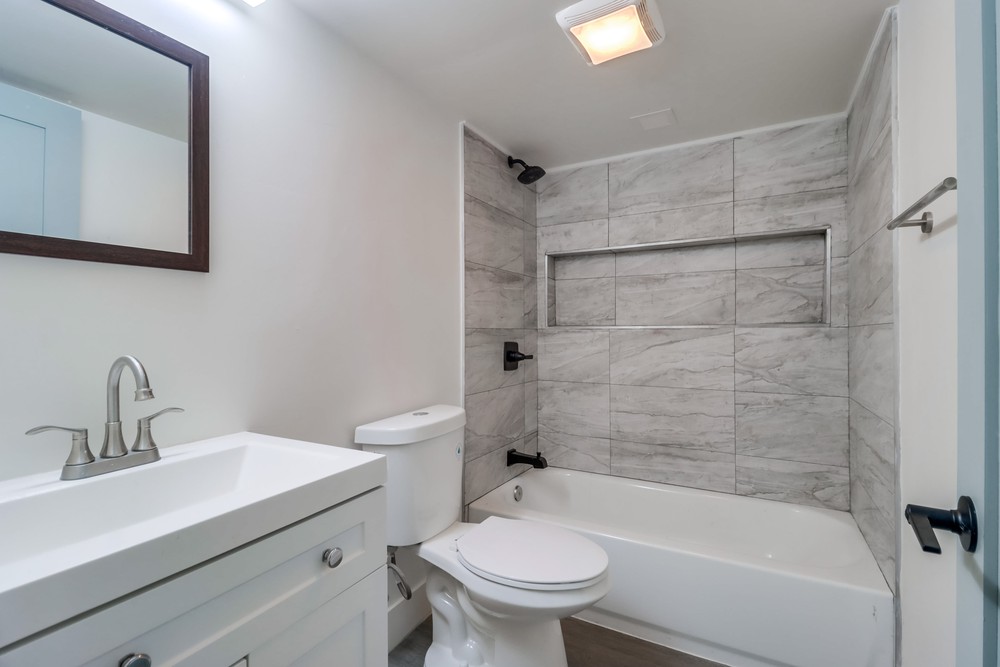 Virtual tour photo 20 of 25 for 4774 W Point Loma Blvd
